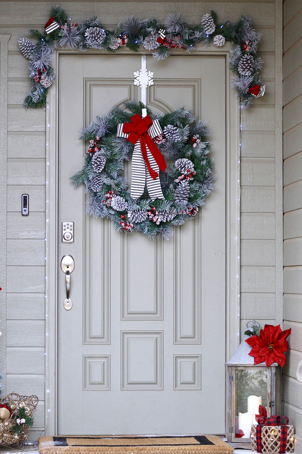 Garland Christmas Gate Ornaments Decoration Christmas out door behind door 
