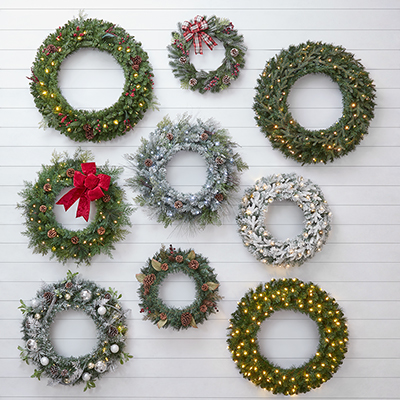 7 Ways to Decorate with Holiday Wreaths