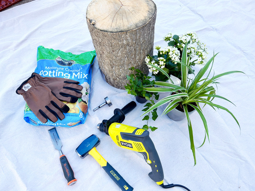 Materials needed for DIY Wood Stump Planters. Materials needed for DIY Wood Stump Planters.