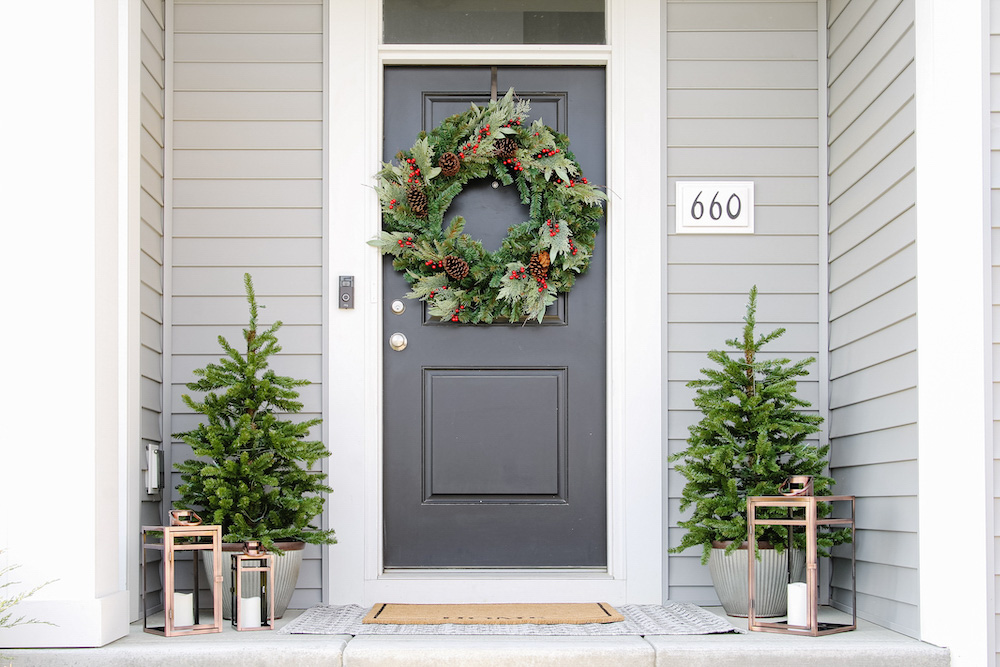 Natural Winter Wonderland Exterior Decor - The Home Depot