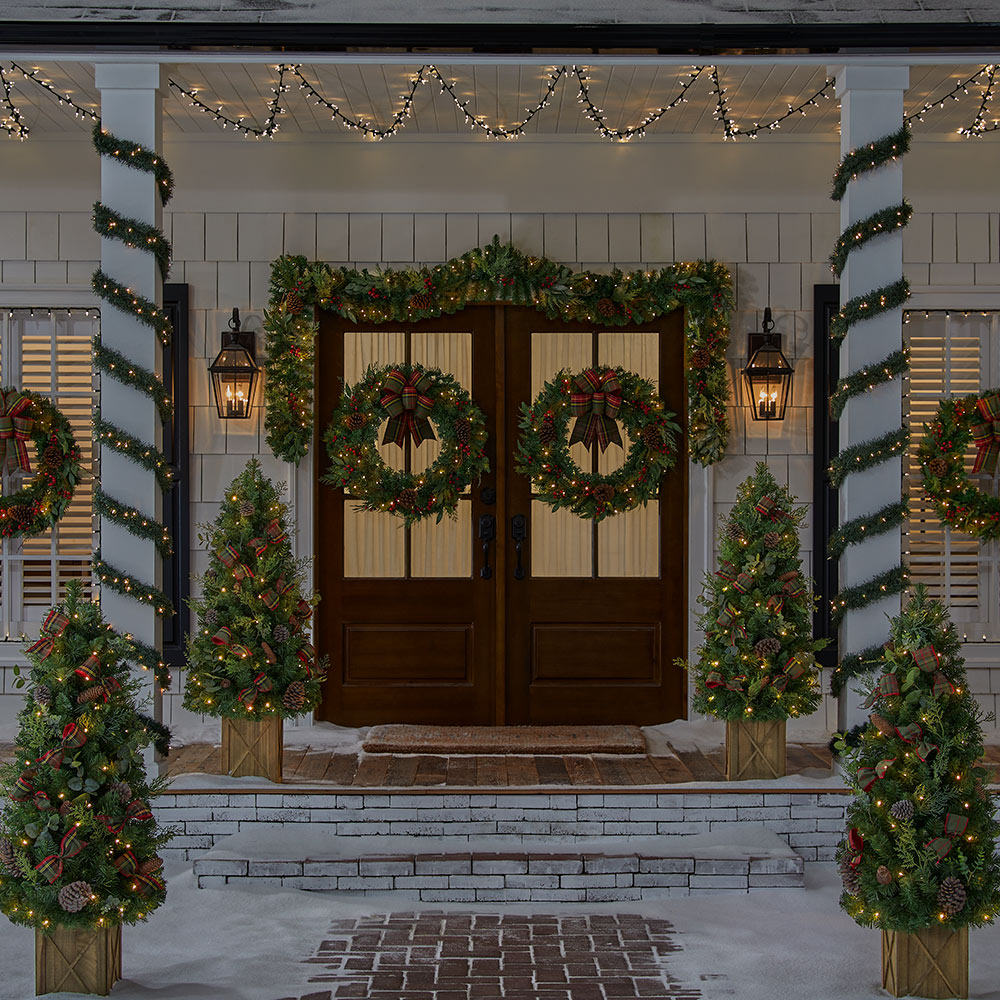 The 12 Best Outdoor Christmas Lights of 2024, Tested and Reviewed