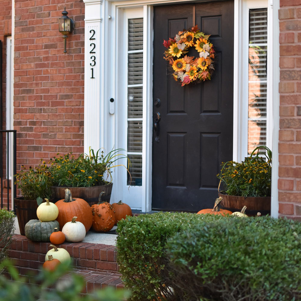 Revitalizing Your Front Walkway and Entryway for Fall with Vigoro - The ...