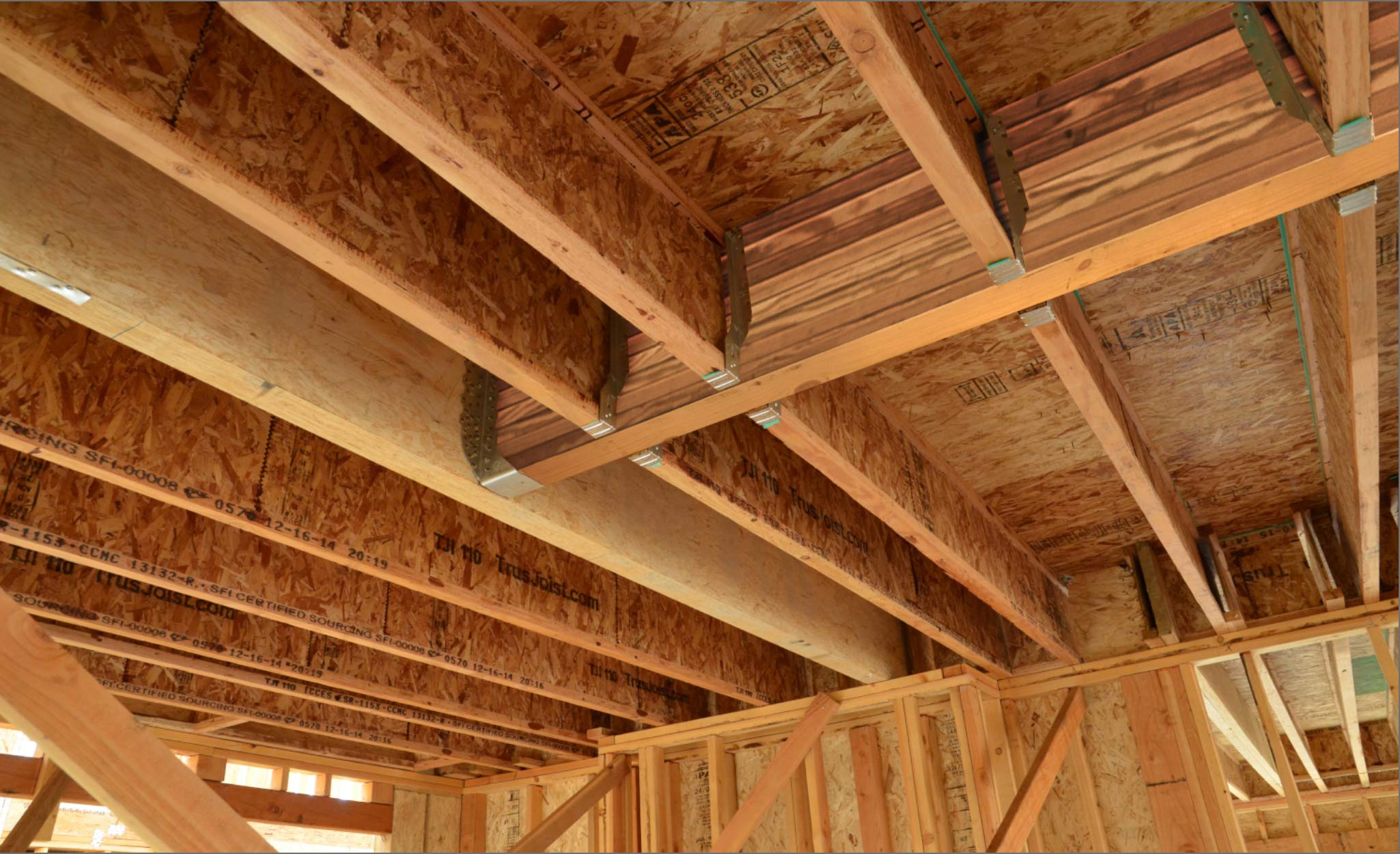 Can Ceiling Joists Run Perpendicular To Rafters Shelly Lighting
