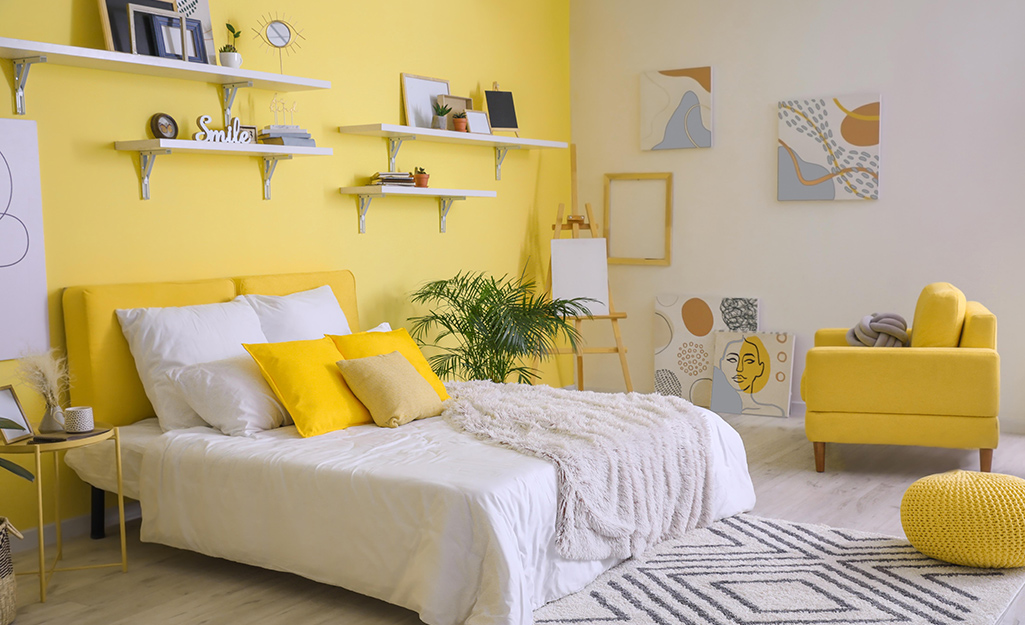 A yellow color scheme. A yellow color scheme.