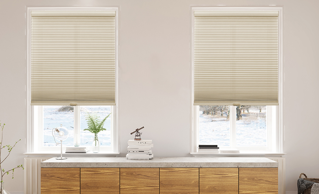 https://contentgrid.homedepot-static.com/hdus/en_US/DTCCOMNEW/Articles/best-blinds-for-child-safety-2022-section-4.jpg