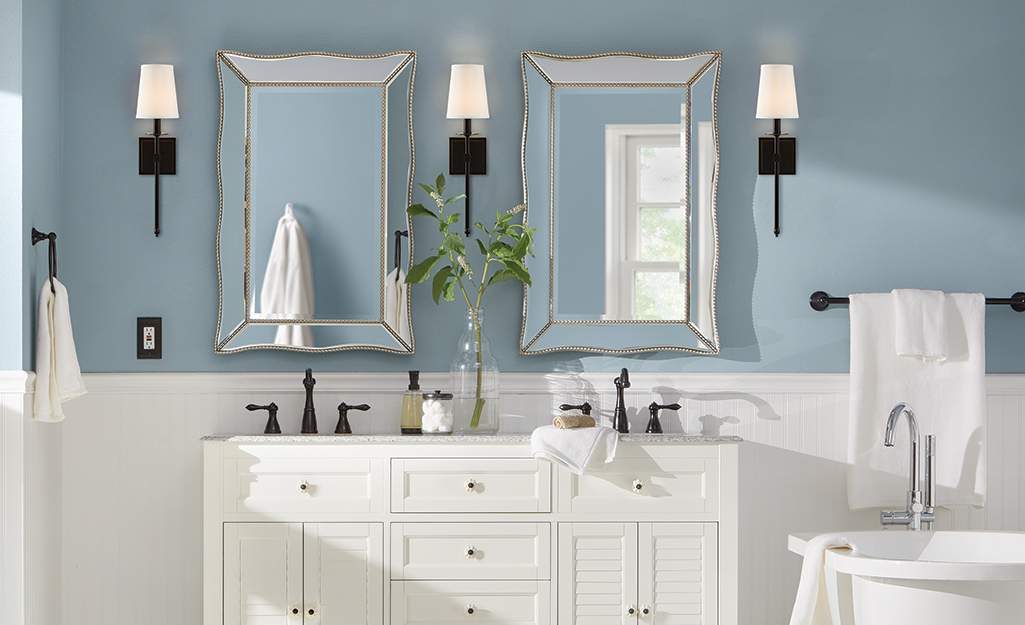 shuttle Aanval Stijg Best Bathroom Lighting for Your Home - The Home Depot