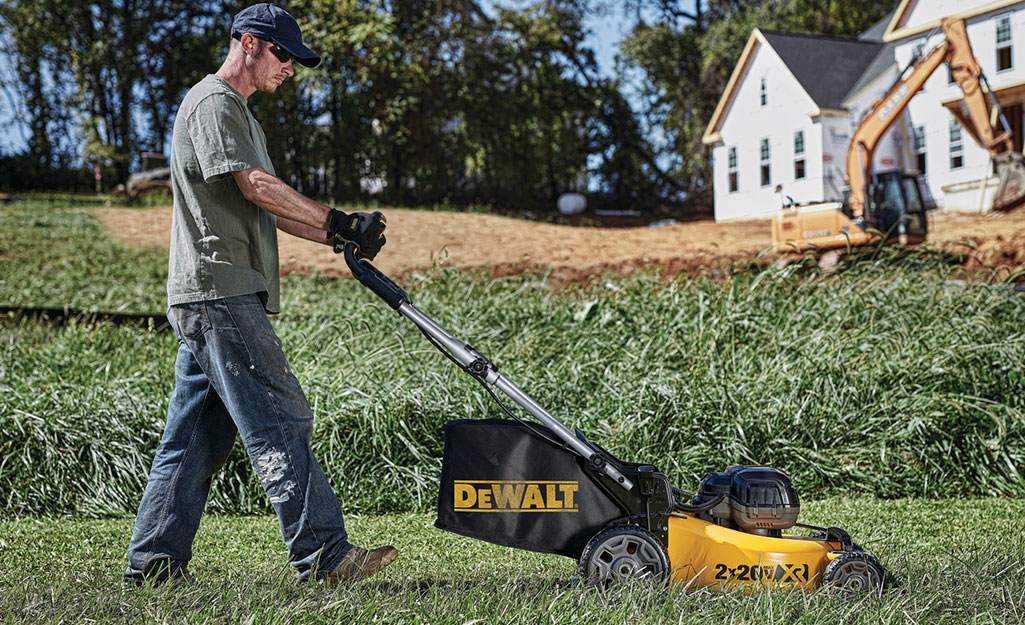 Best Push Mowers For Your Yard - The Home Depot