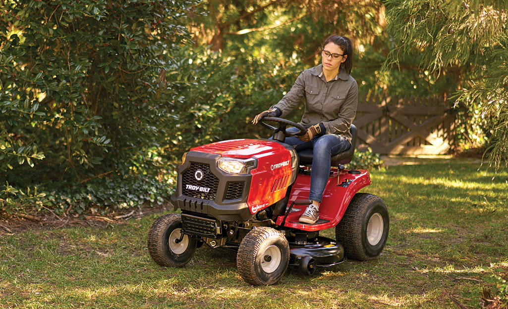 Best tractor best sale mower for hills