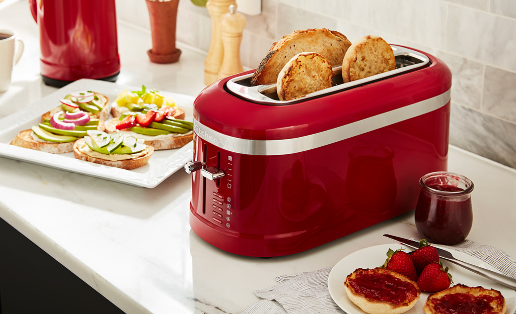 The Best Thin Toaster to Make Your Small Kitchen Feel HUGE in 2021! -  Toaster Blog