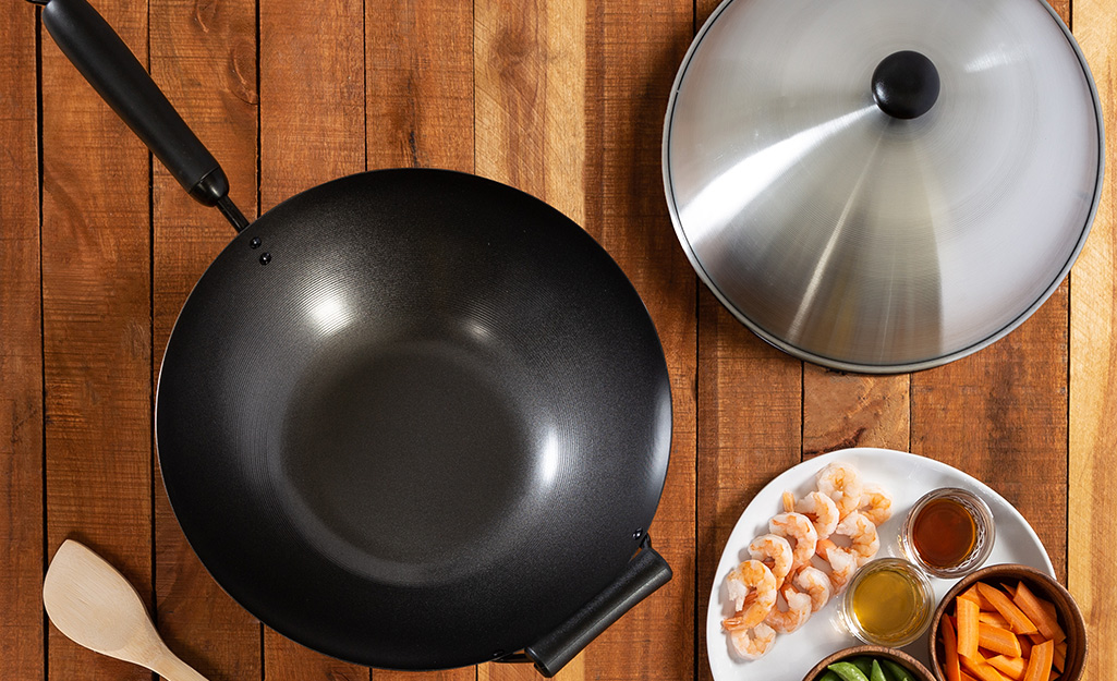 How to season a wok ((how to make your traditional wok non-stick) 
