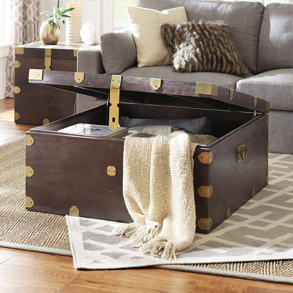 My Best Tips to Display Throw Blankets In Your Living Room