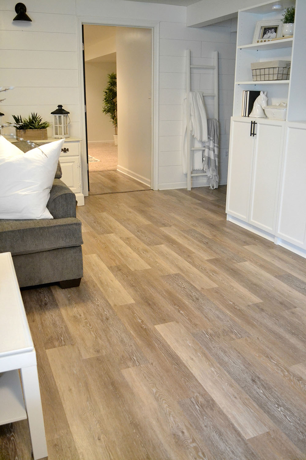 Resultat Reklame høst DIY Vinyl Plank Flooring Install - The Home Depot