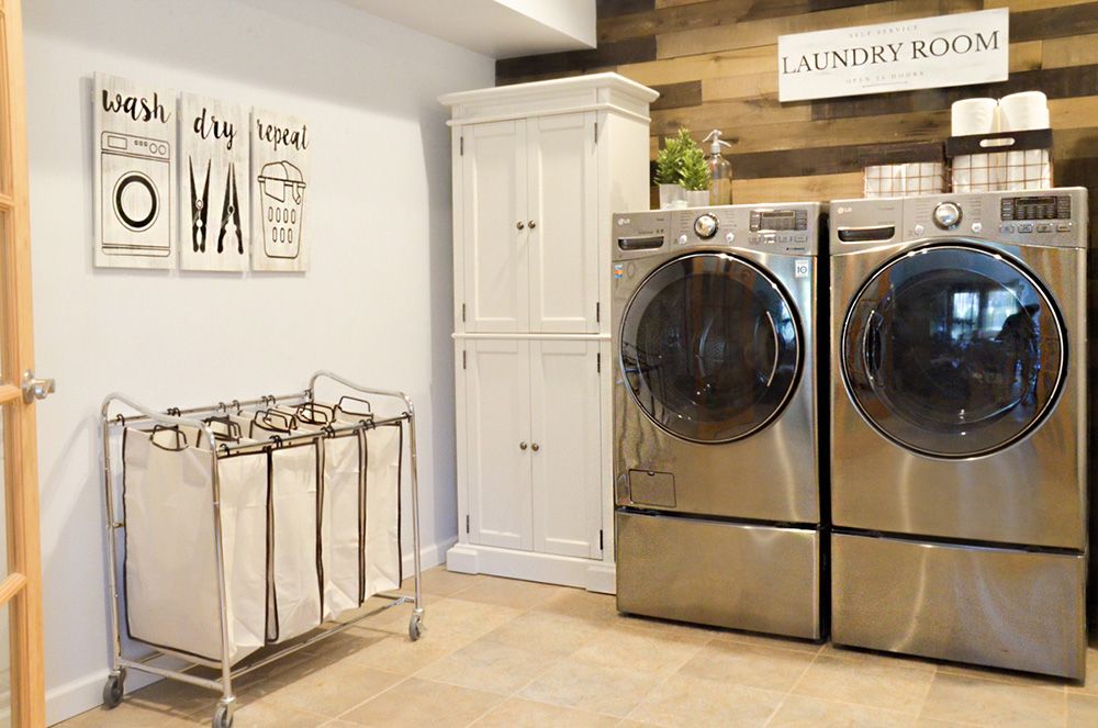 DIY Weathered Wood Accent Wall DIY Weathered Wood Accent Wall