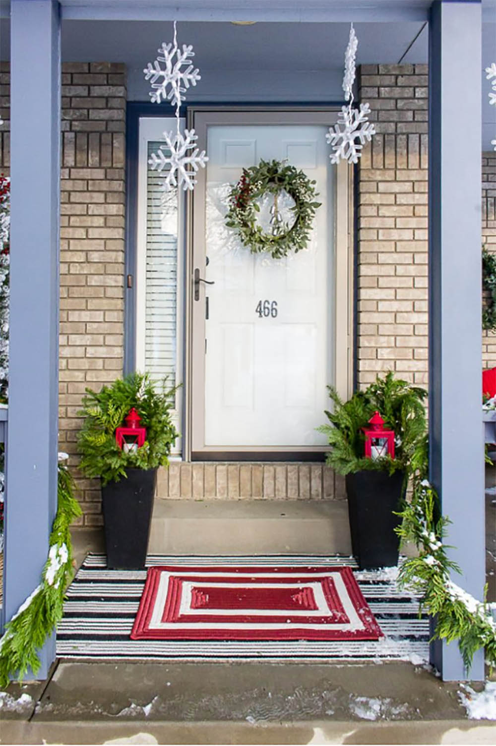 Festive Outdoor Christmas Decorations - The Home Depot