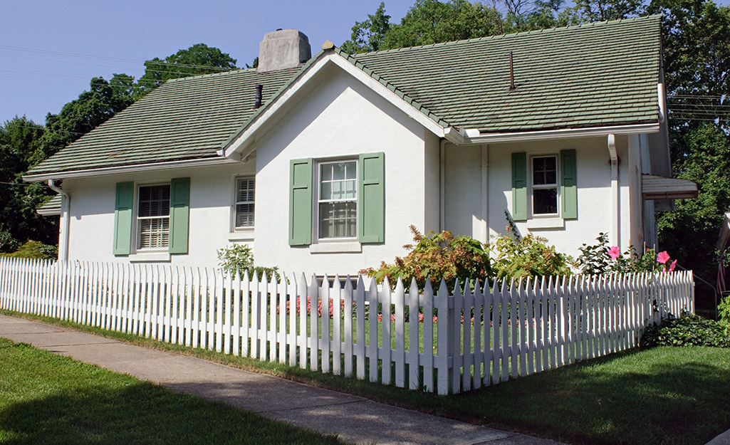 front yard landscaping ideas with fence