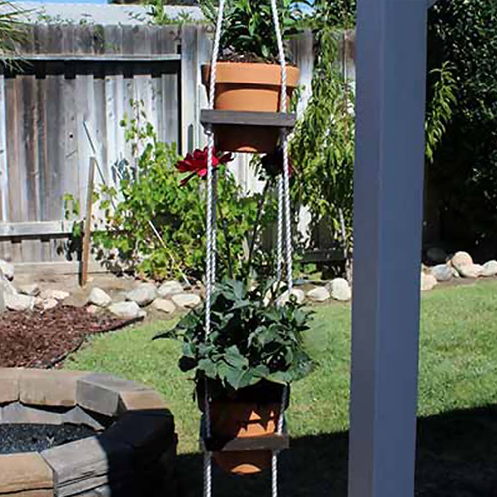 Hang it Up: DIY Tiered Flowerpots