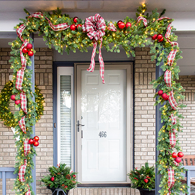 How to Add Christmas Cheer to Your Front Door