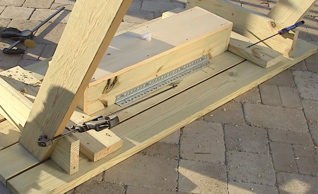 How To Build A Picnic Table, How To Cut Picnic Table Legs