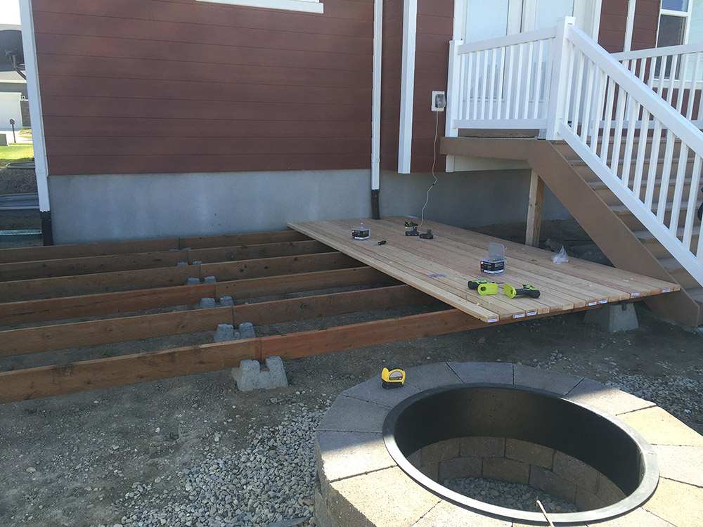 How To Build A Simple Diy Deck On Budget, Is It Easier To Build A Deck Or Patio
