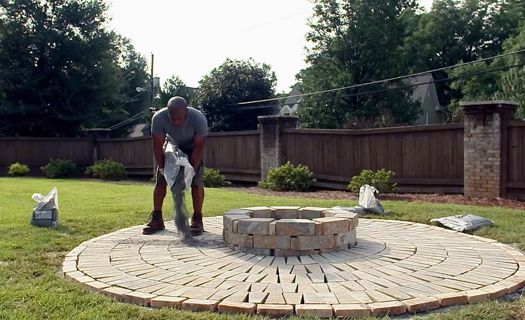 How To Build An In Ground Fire Pit, Fire Pit Floor Pavers