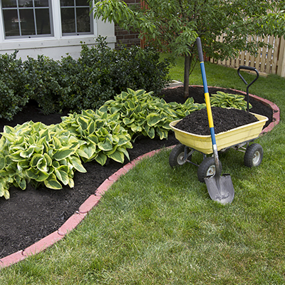 Featured image of post Front Yard Rock And Mulch Landscape Pictures