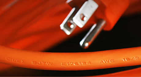 An extension cord displaying its AWG information.