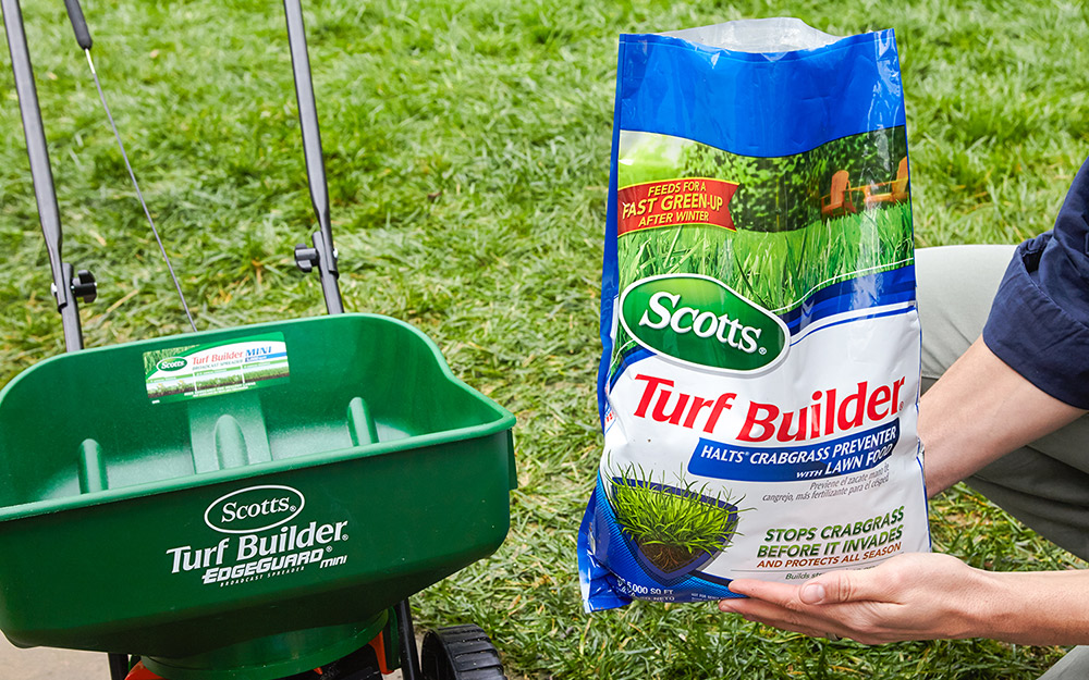 How to Choose the Right Fertilizer for Your Yard - The Home Depot