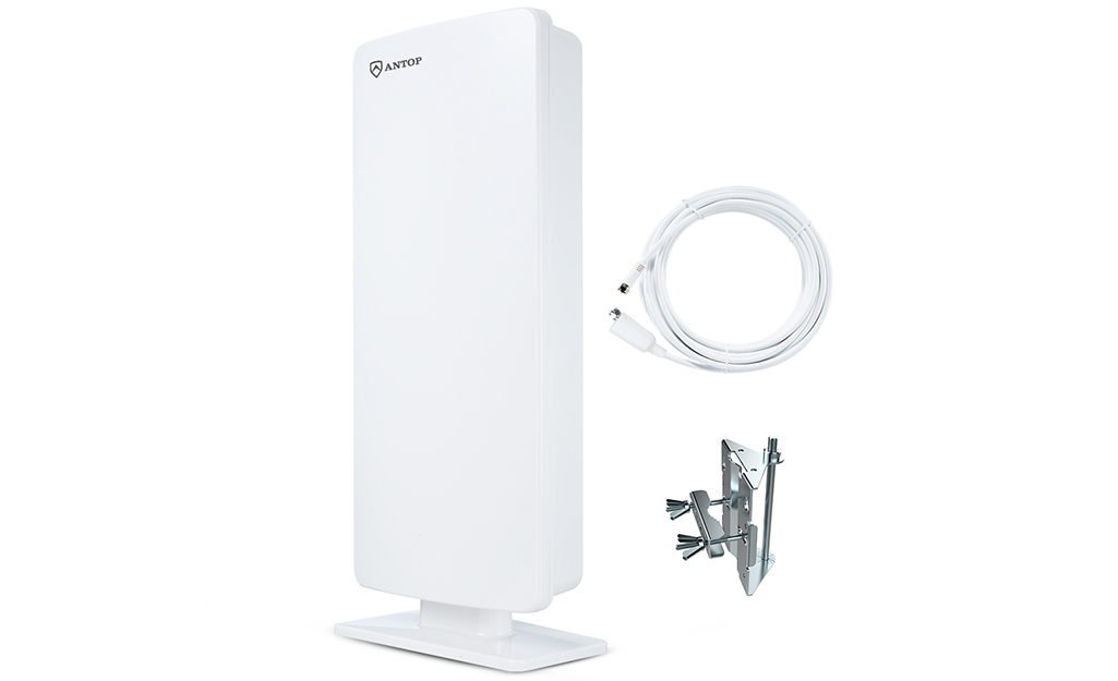 A multidirectional HD antenna is shown on a white background.