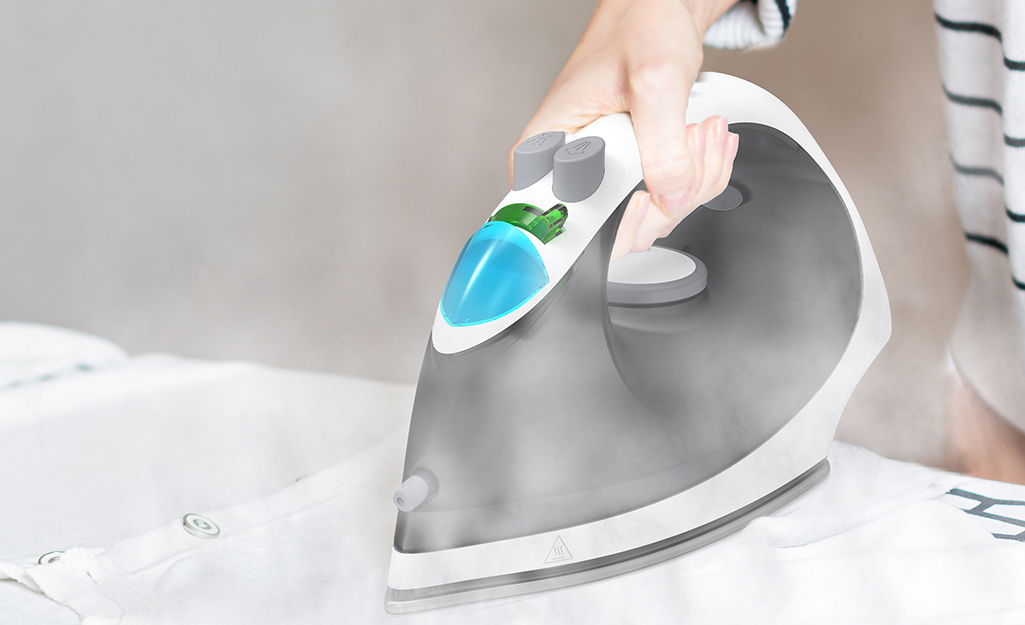 Steam Iron: Top 7 Best Steam Irons for your Clothing Care Needs in