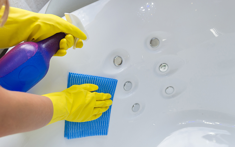 How To Clean Your Bathtub, How To Safely Clean An Acrylic Bathtub