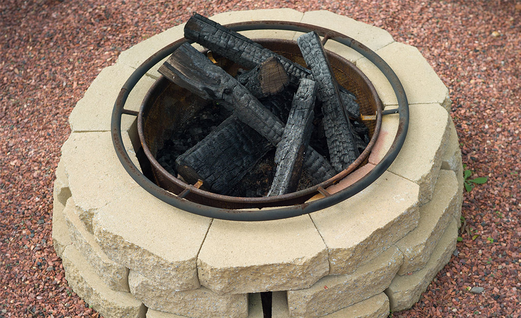 How to Clean a Fire Pit: Deep Cleaning Tips and Techniques