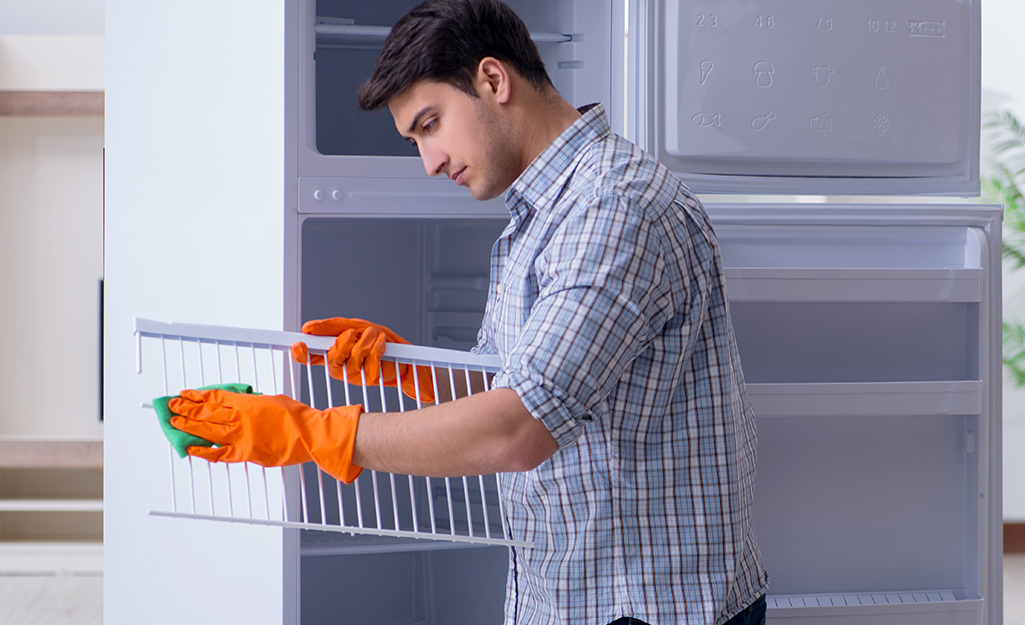 How to Deep Clean Your Freezer