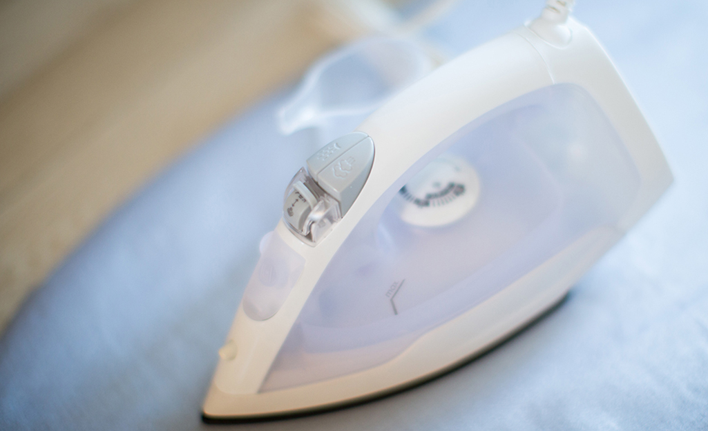 How to Clean an Iron Inside and Out