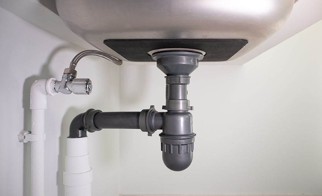 kitchen sink faucet supply line connection