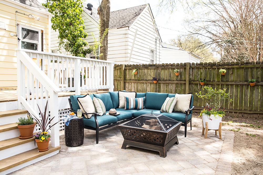 How to Create a Lively Outdoor Entertaining Space How to Create a Lively Outdoor Entertaining Space