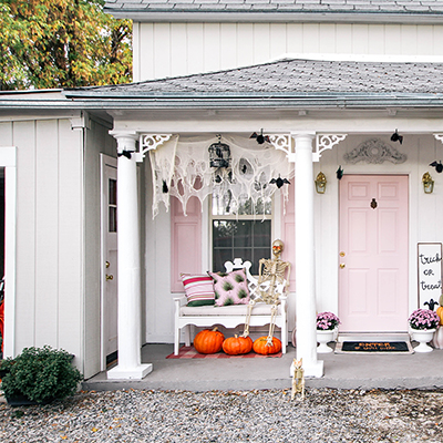 How to Create a Stylish Halloween Front Porch