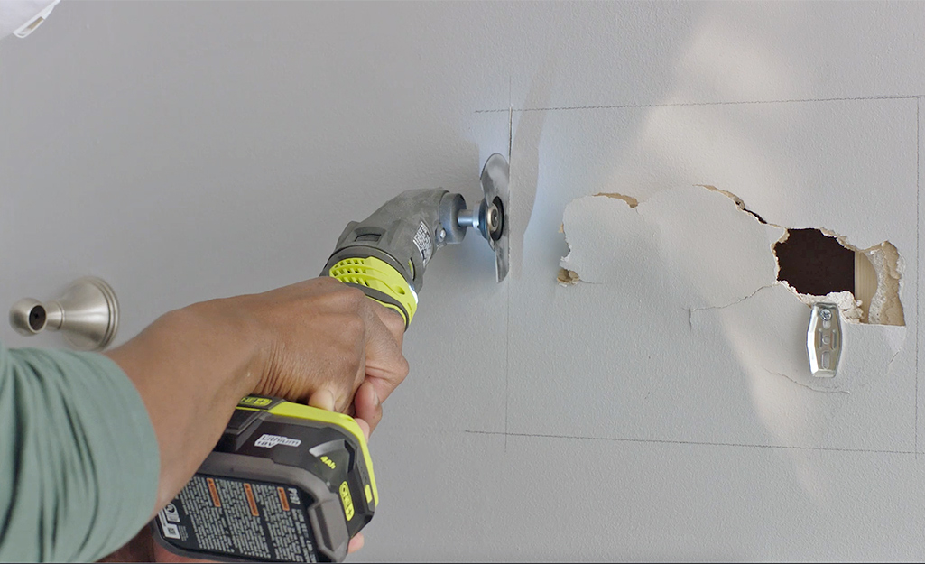 This Drywall Cutting Tool is PERFECT for Novices AND Pros. Win it below 