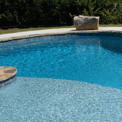 How to Get Rid of Algae in a Pool