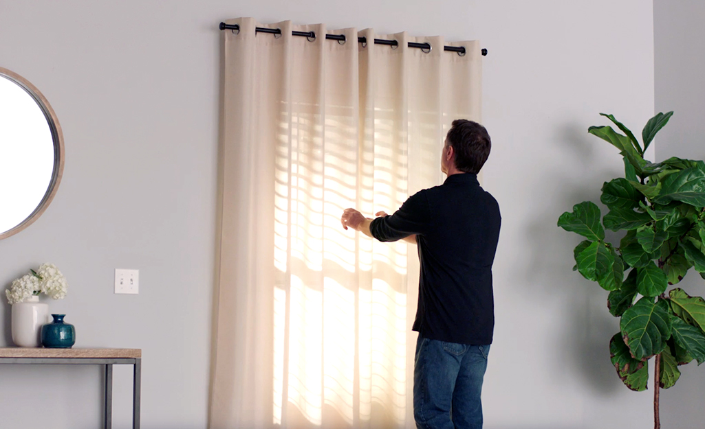 How To Hang Straight Curtain Rods On Walls | www.cintronbeveragegroup.com