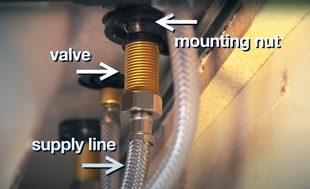 An image demonstrates the supply line, mounting nut and valve.
