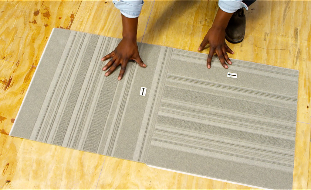How To Install Carpet Tiles, How To Transition From Hardwood Floor Carpet Tiles Wall Mount