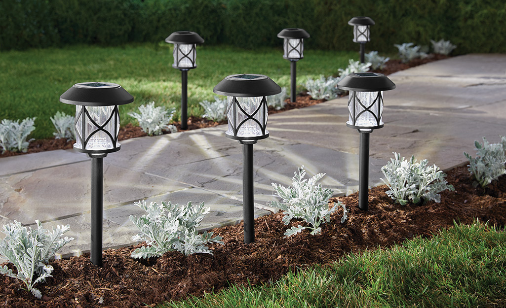 How To Install Landscape Lighting, How To Remove Landscape Light Bulbs