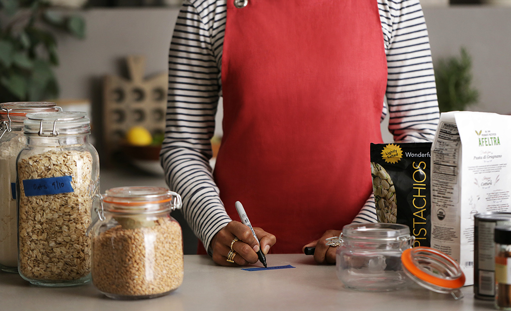 How Should You Store Dry Goods in the Pantry? %%sep%% %%sitename%%