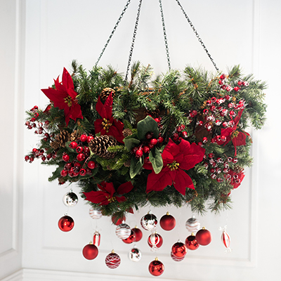 How to Make a Holiday Hanging Planter 