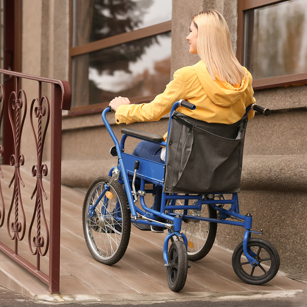 The Best Wheelchair Accessible Kitchen Appliances  Accessible kitchen,  Wheelchair, Wheelchair house