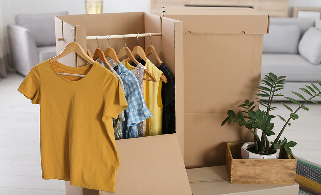 The BEST Way to Pack Clothes Hangers in a Box 