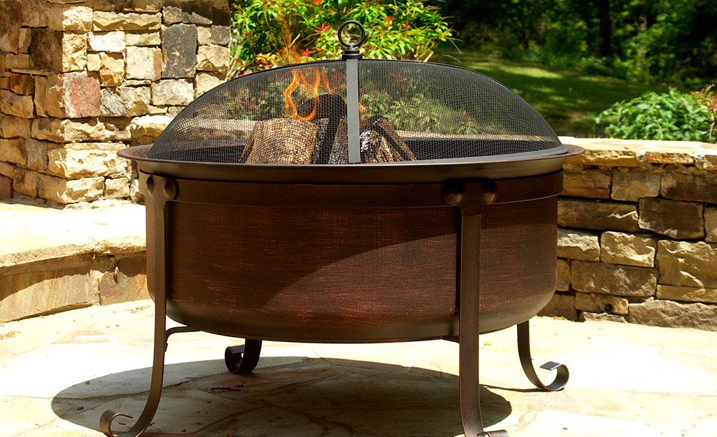 How To Pick The Right Fire Pit For You, Fire Pit On Wheels Home Depot
