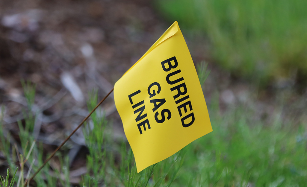 Flag that indicates there's a buried gas line.