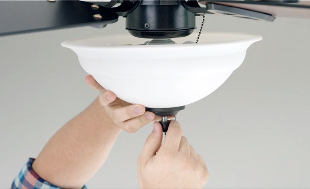 How To Remove A Ceiling Fan - Replacing Ceiling Fan Light