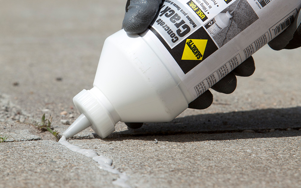 how-to-fix-cracks-in-concrete-the-home-depot